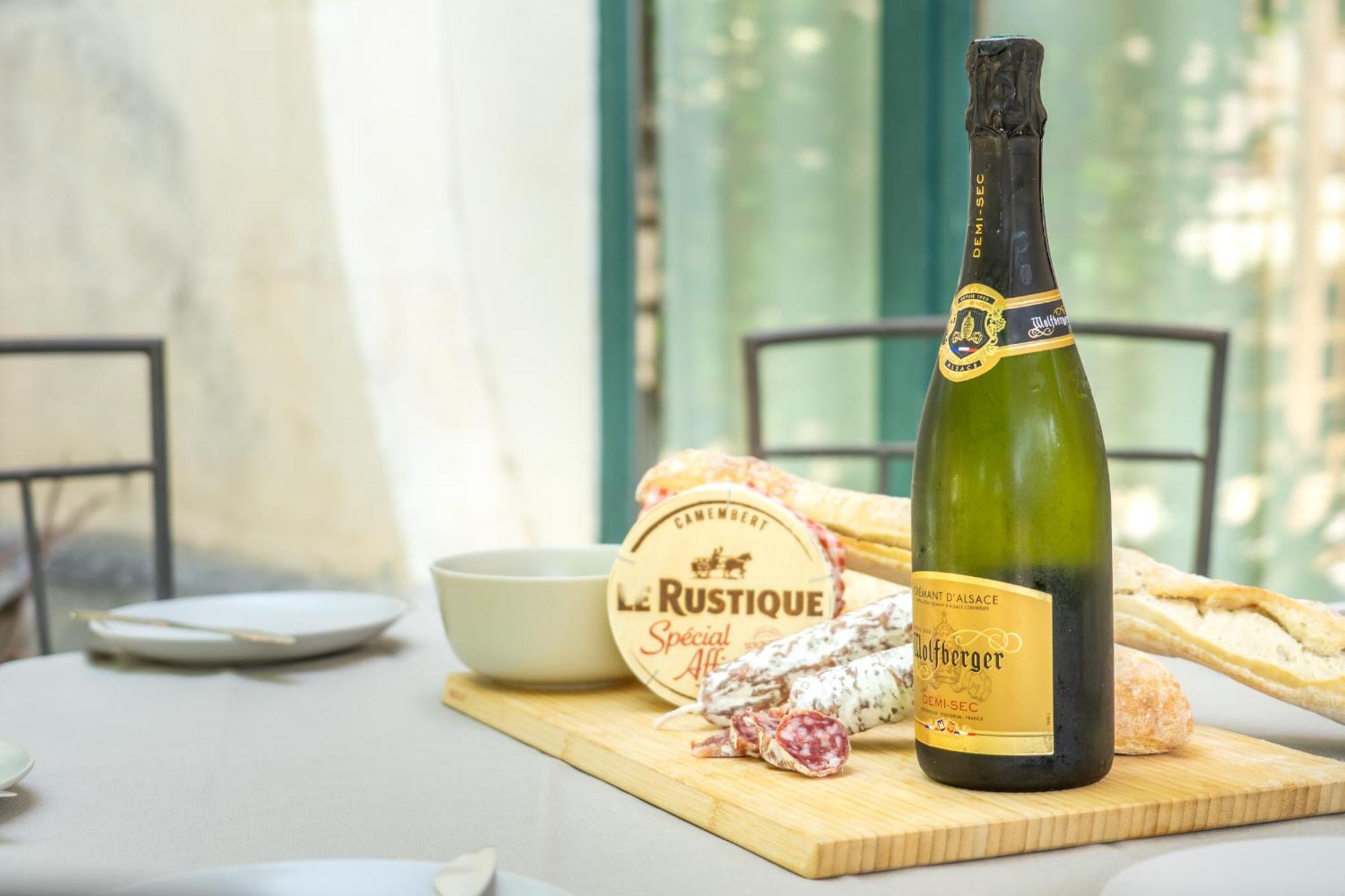 فيلا Ultimate Relaxation For Family Or Group At Renowned Couvent Des Ursulines, A Tranquil Escape In Historic Pézenas المظهر الخارجي الصورة