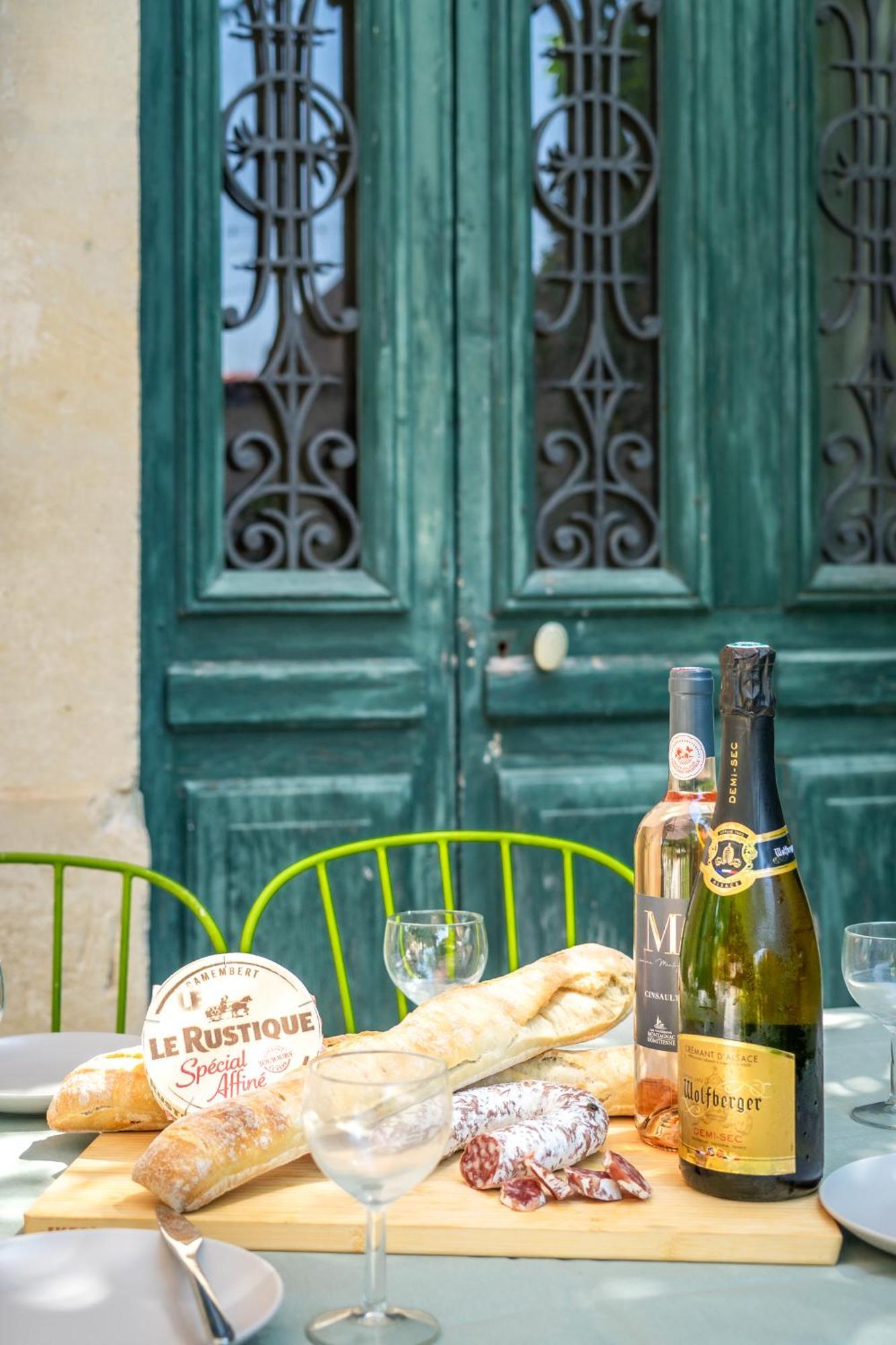 فيلا Ultimate Relaxation For Family Or Group At Renowned Couvent Des Ursulines, A Tranquil Escape In Historic Pézenas الغرفة الصورة