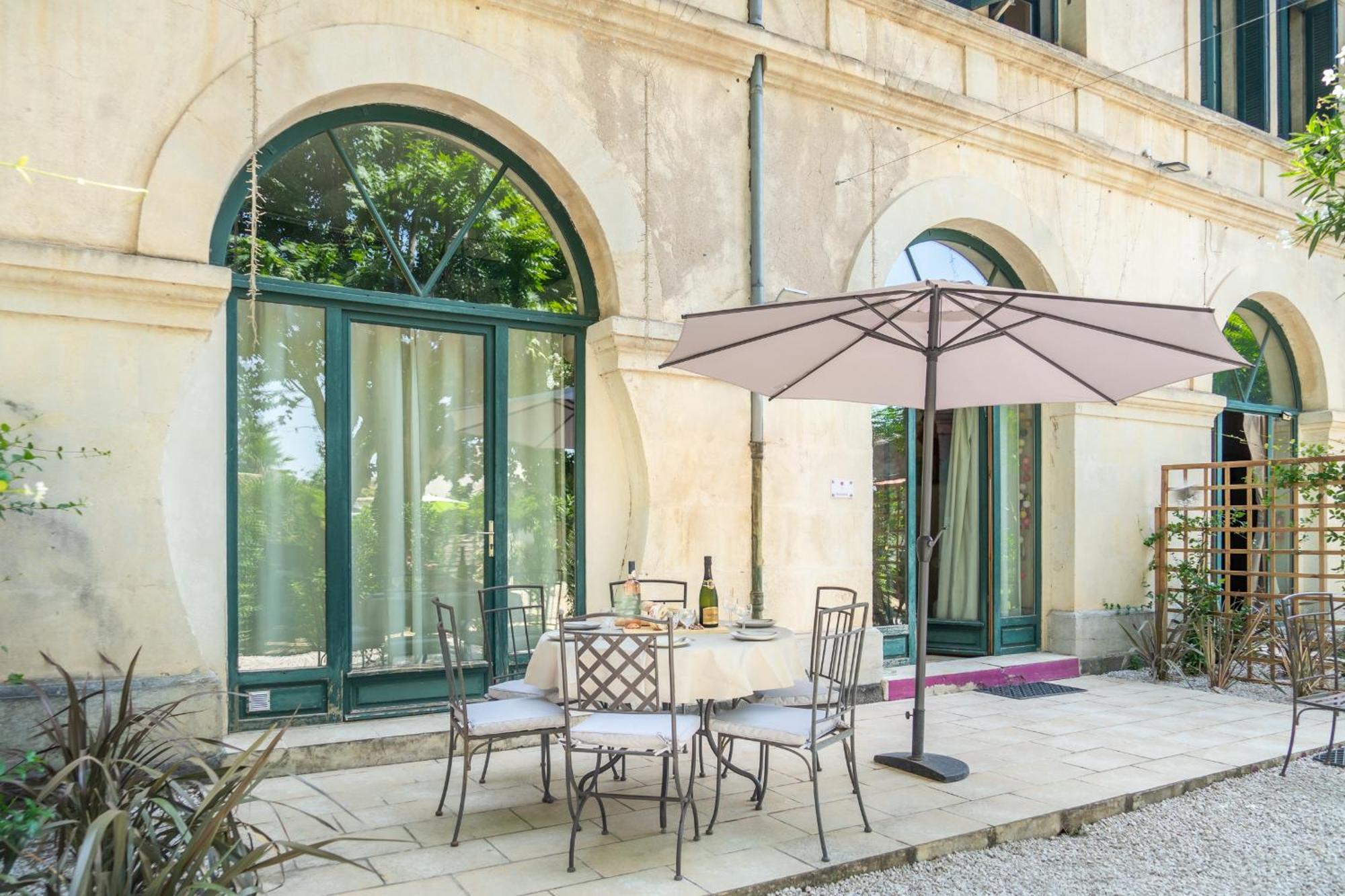 فيلا Ultimate Relaxation For Family Or Group At Renowned Couvent Des Ursulines, A Tranquil Escape In Historic Pézenas الغرفة الصورة