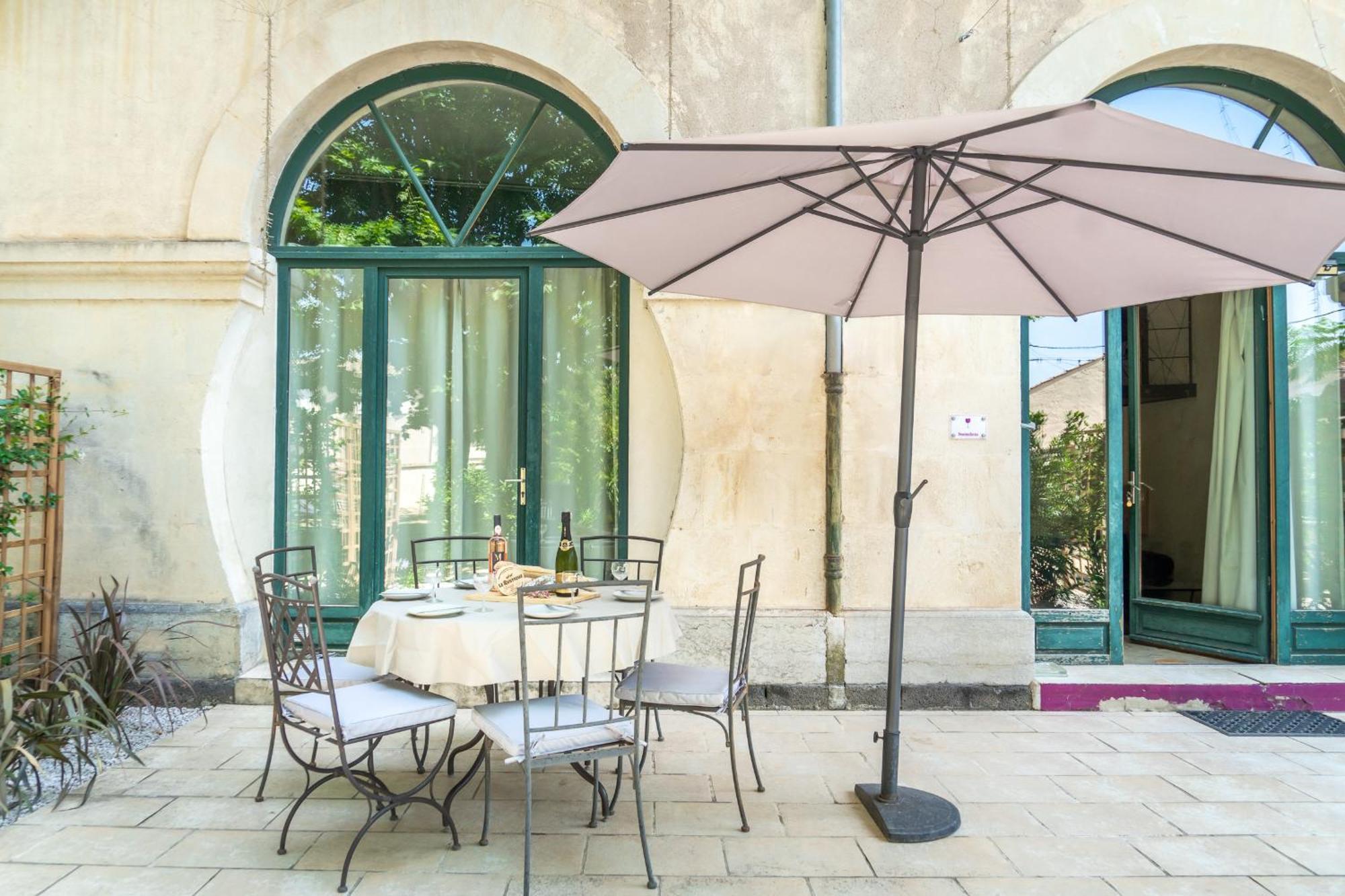 فيلا Ultimate Relaxation For Family Or Group At Renowned Couvent Des Ursulines, A Tranquil Escape In Historic Pézenas الغرفة الصورة