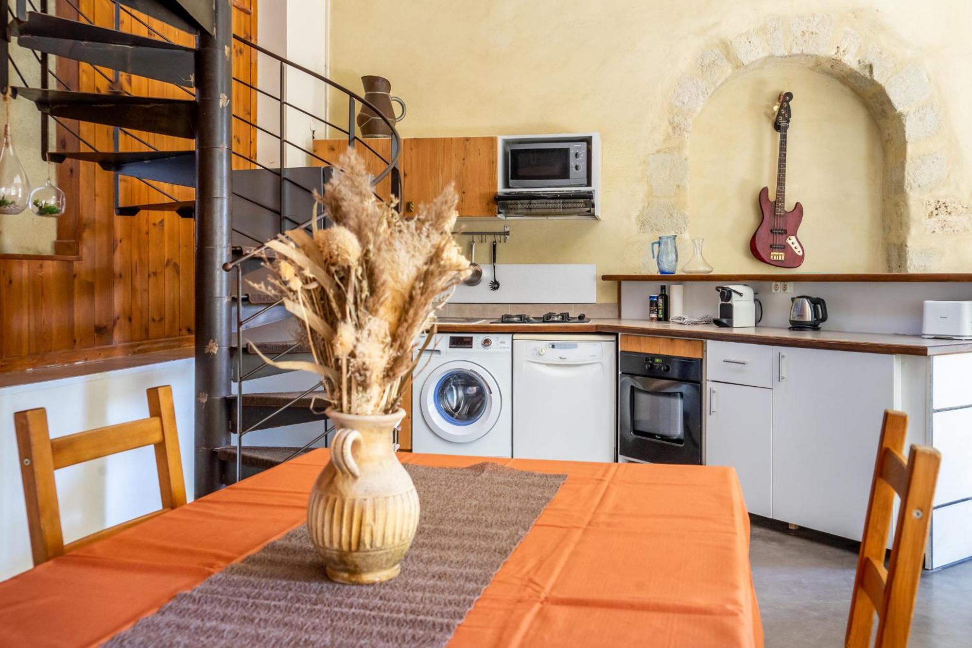 فيلا Ultimate Relaxation For Family Or Group At Renowned Couvent Des Ursulines, A Tranquil Escape In Historic Pézenas الغرفة الصورة